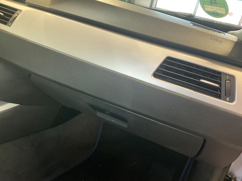 BMW 3er 335i xDrive 2010 – снимка 25