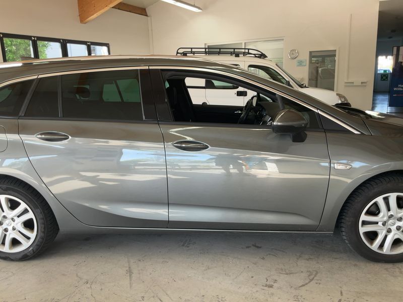 Opel Astra 1.6 CDTI Biturbo Innovation Start&Stop 2016 – снимка 10