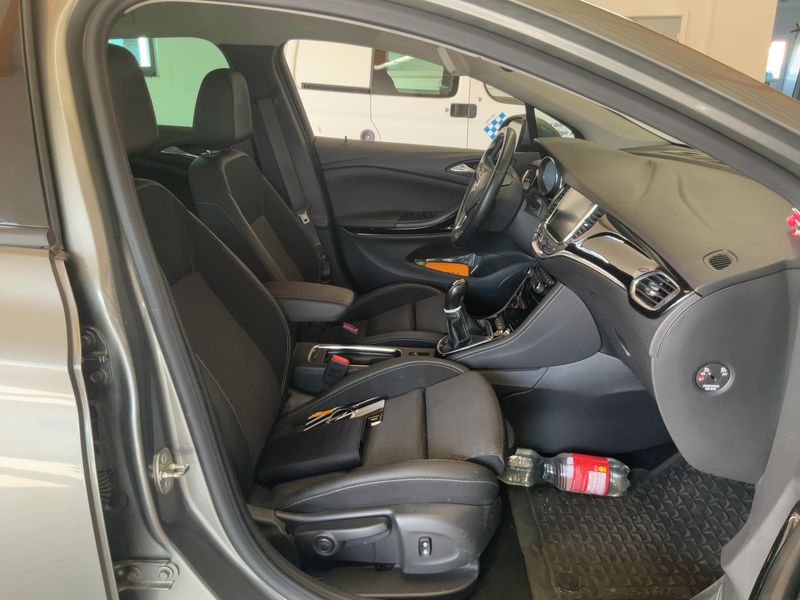 Opel Astra 1.6 CDTI Biturbo Innovation Start&Stop 2016 – снимка 16