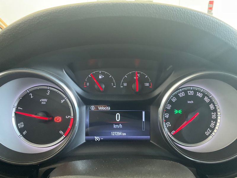 Opel Astra 1.6 CDTI Biturbo Innovation Start&Stop 2016 – снимка 18