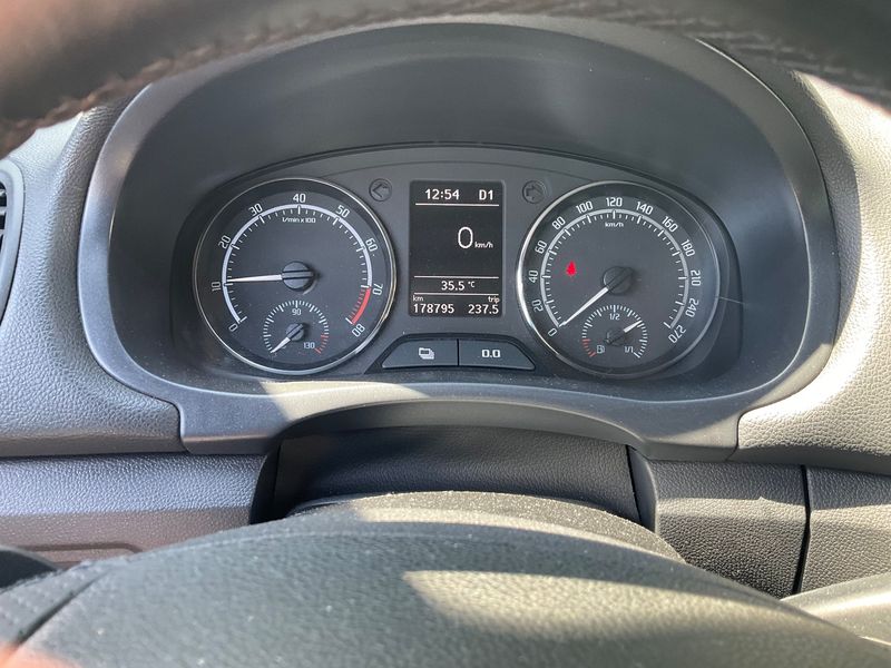 Skoda Fabia 1.4 TSI RS 2010 – снимка 19