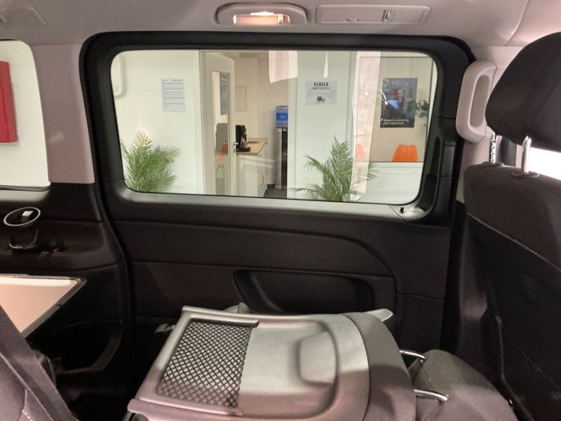 Mercedes-Benz V-Klasse V 250 d lang BlueTEC Edition 2018 – снимка 24