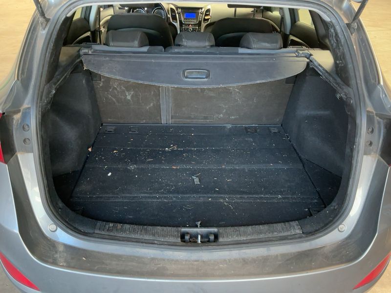 Hyundai i30 1.6 GDI Style 2014 – снимка 15