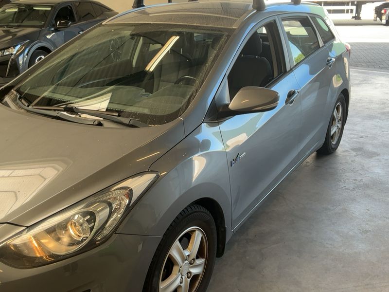 Hyundai i30 1.6 GDI Style 2014 – снимка 2