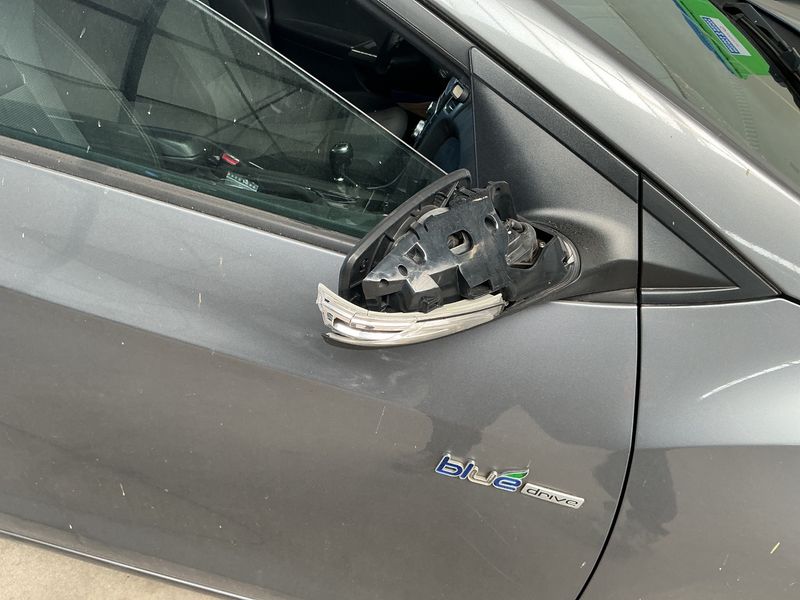 Hyundai i30 1.6 GDI Style 2014 – снимка 27