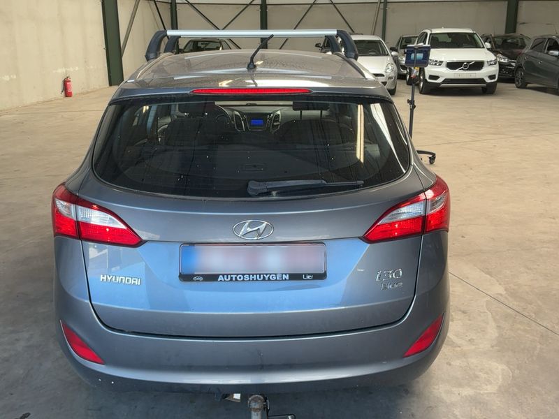 Hyundai i30 1.6 GDI Style 2014 – снимка 7