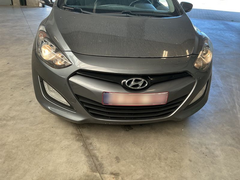 Hyundai i30 1.6 GDI Style 2014 – снимка 44