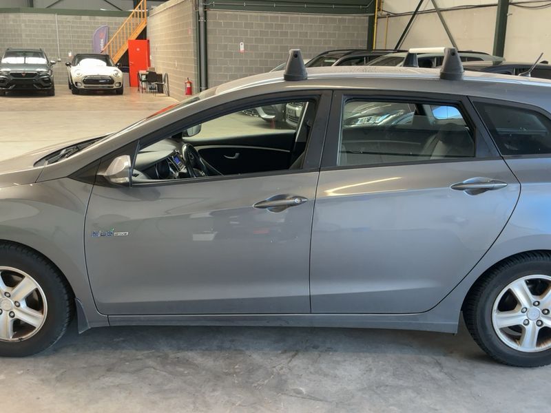 Hyundai i30 1.6 GDI Style 2014 – снимка 4
