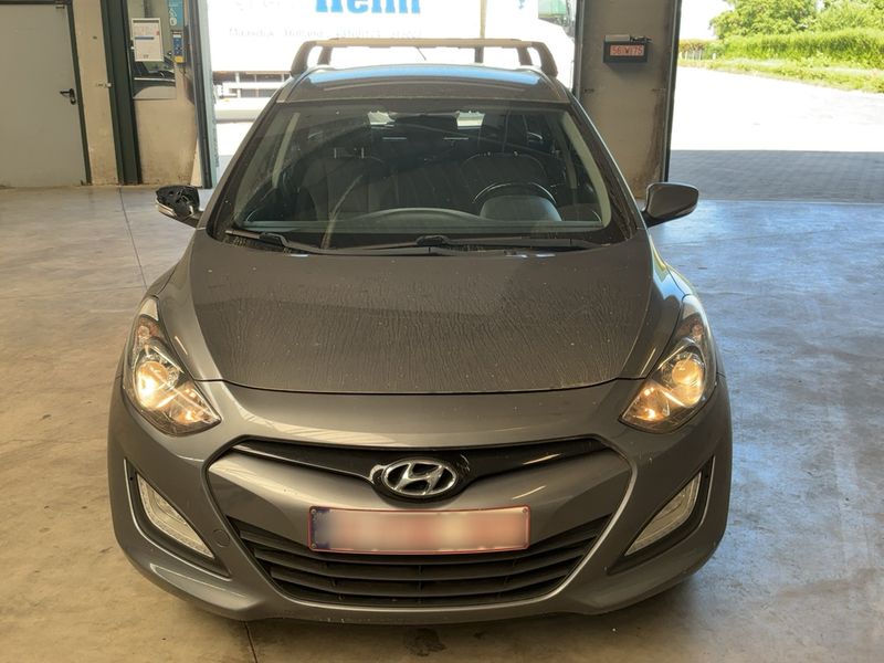 Hyundai i30 1.6 GDI Style 2014 – снимка 14