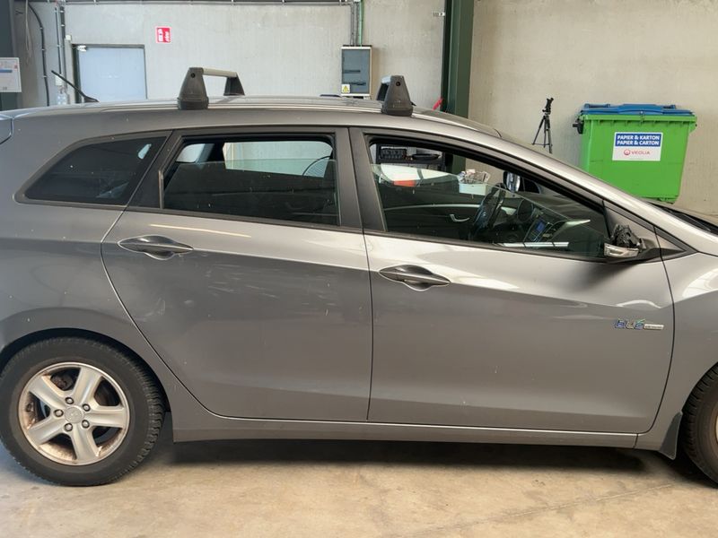 Hyundai i30 1.6 GDI Style 2014 – снимка 10