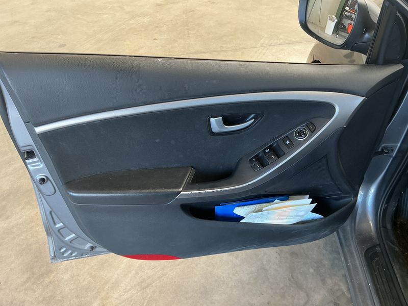 Hyundai i30 1.6 GDI Style 2014 – снимка 41
