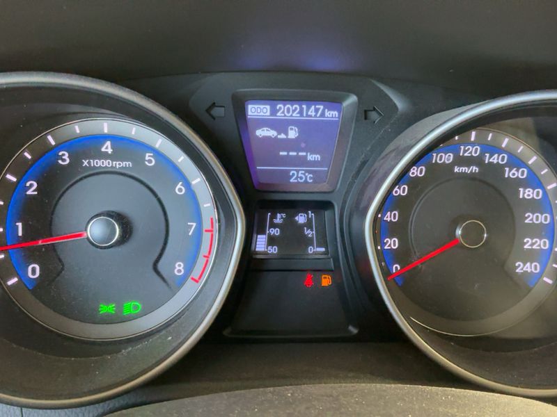 Hyundai i30 1.6 GDI Style 2014 – снимка 18