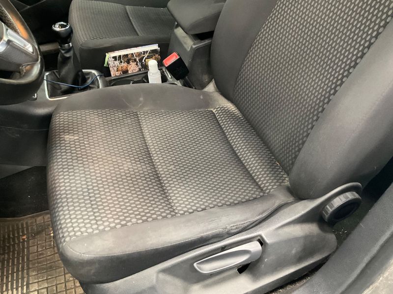 Volkswagen Tiguan 2.0 TDI BlueMotion Tech 2011 – снимка 28