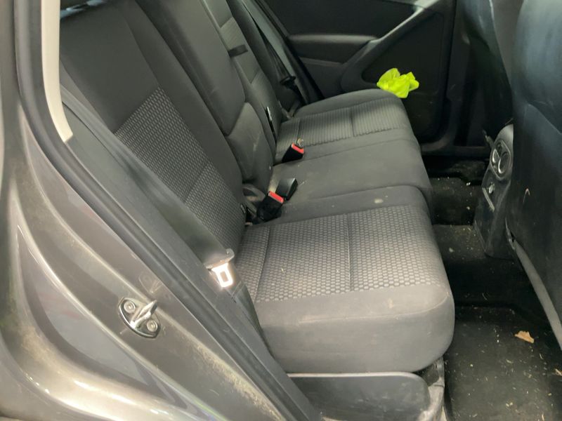 Volkswagen Tiguan 2.0 TDI BlueMotion Tech 2011 – снимка 19