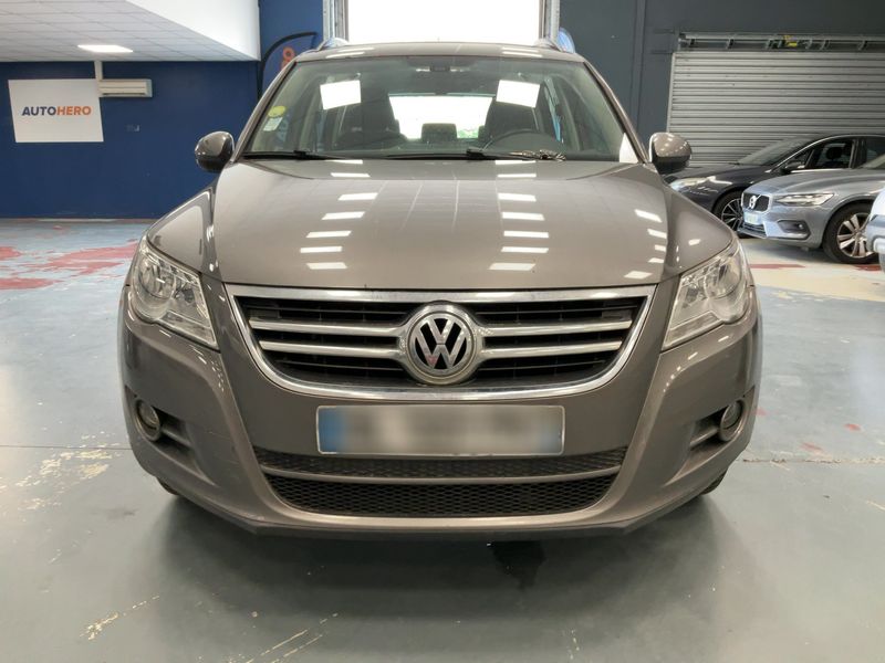 Volkswagen Tiguan 2.0 TDI BlueMotion Tech 2011 – снимка 14