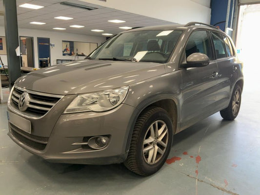 Volkswagen Tiguan 2.0 TDI BlueMotion Tech 2011 – снимка 1
