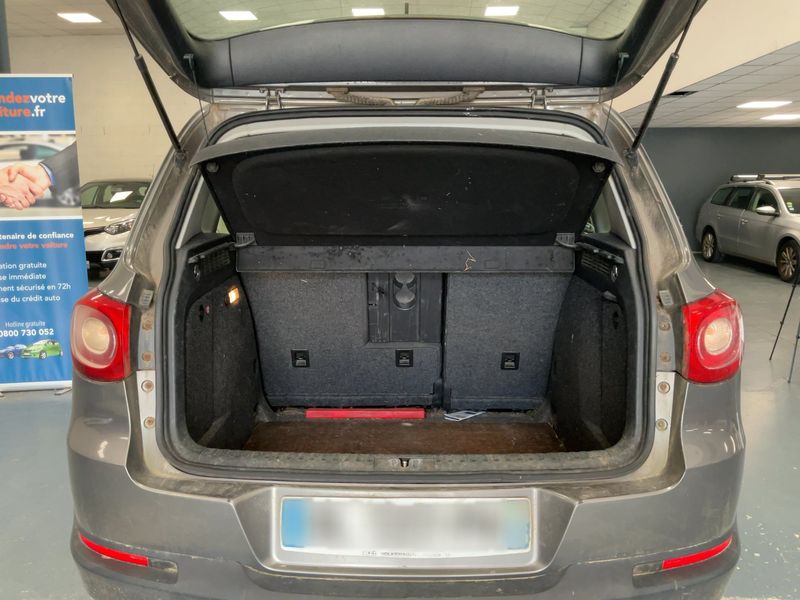 Volkswagen Tiguan 2.0 TDI BlueMotion Tech 2011 – снимка 15