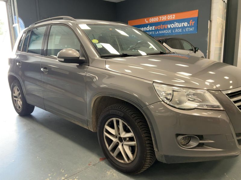 Volkswagen Tiguan 2.0 TDI BlueMotion Tech 2011 – снимка 12