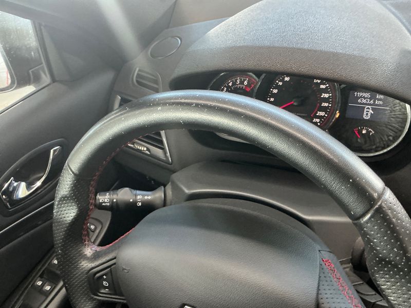 Renault Megane 2.0 TCe GT 2013 – снимка 31