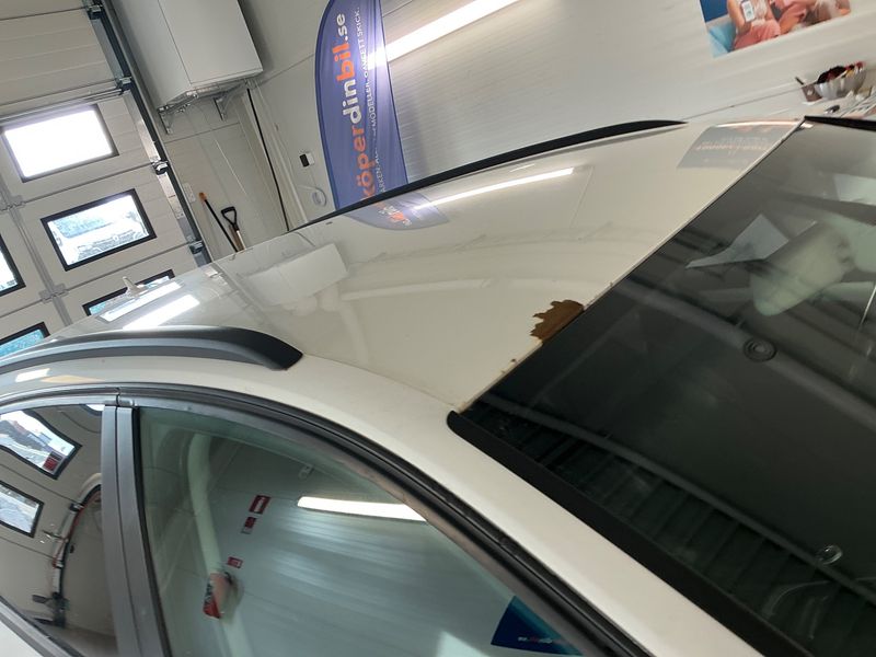 Audi A4 2.0 TDI quattro Attraction 2011 – снимка 28