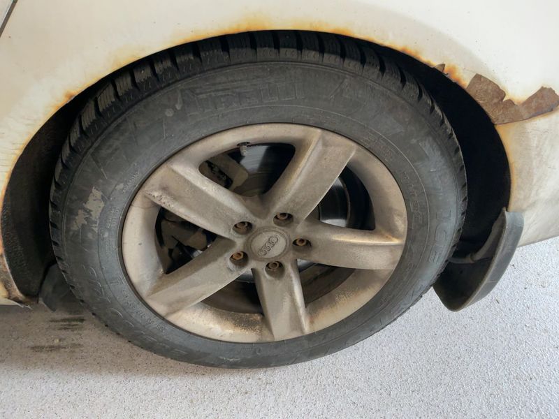 Audi A4 2.0 TDI quattro Attraction 2011 – снимка 5