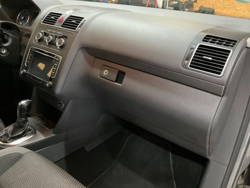 Volkswagen Touran 1.4 TSI Comfortline 2012 – снимка 24