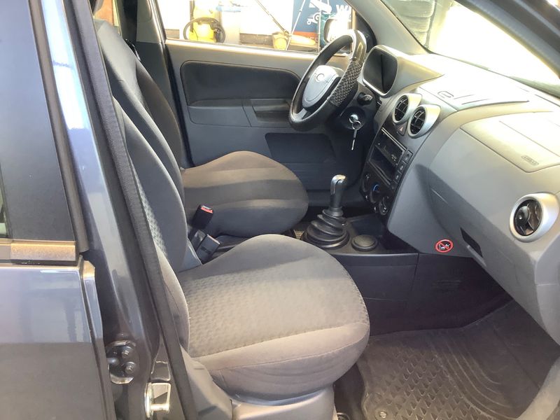Ford Fusion 1.6 Trend 2003 – снимка 3