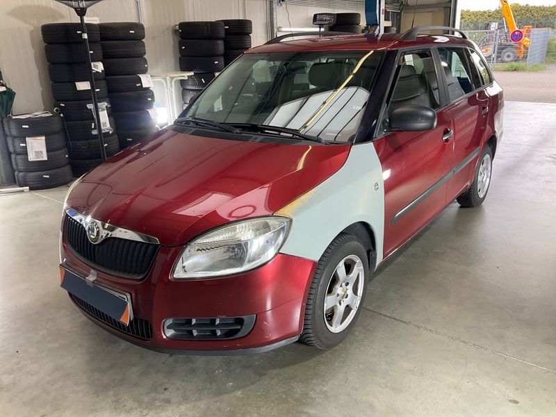 Skoda Fabia 1.2 Cool Edition 2008 – снимка 1