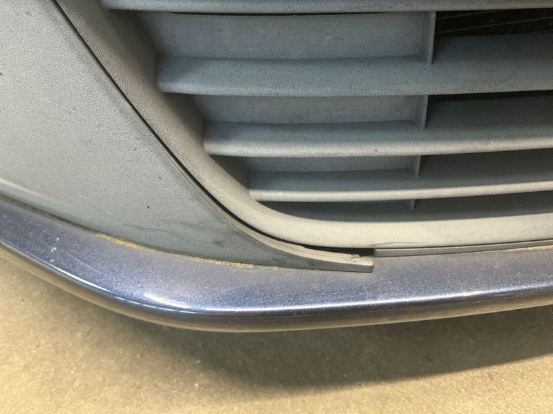 Volkswagen Touran 1.2 TSI Trendline BlueMotion Tech 2012 – снимка 31