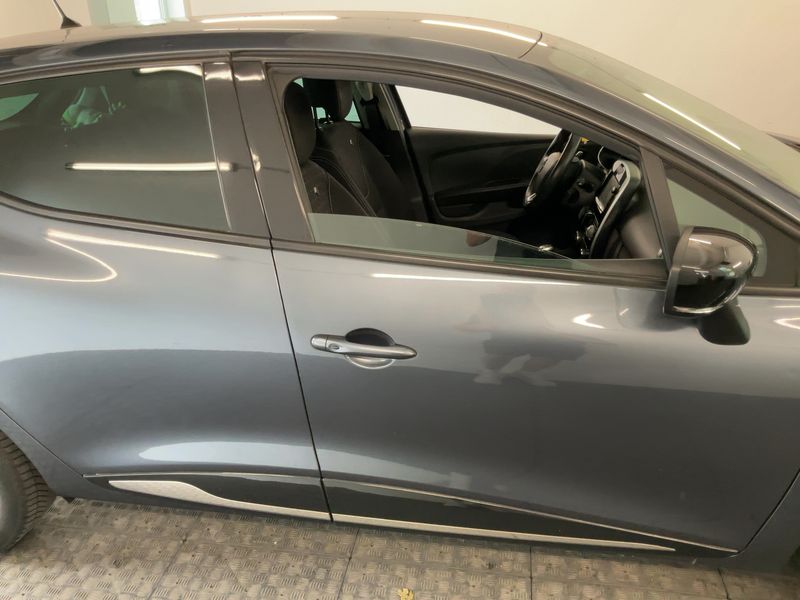 Renault Clio 1.2 Limited 2017 – снимка 10