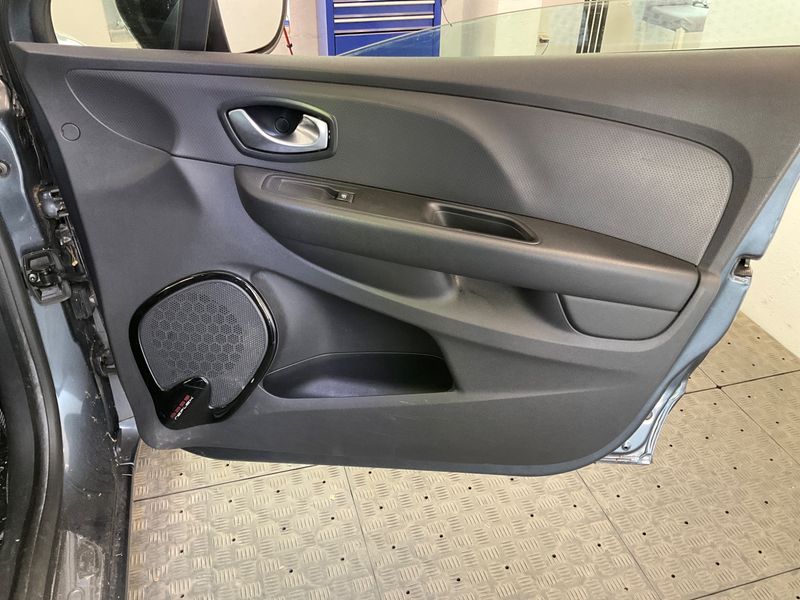 Renault Clio 1.2 Limited 2017 – снимка 30