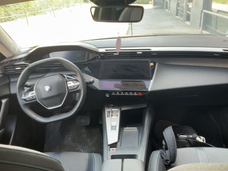 Peugeot 308 1.2 Mild-Hybrid Allure 2025 – снимка 17