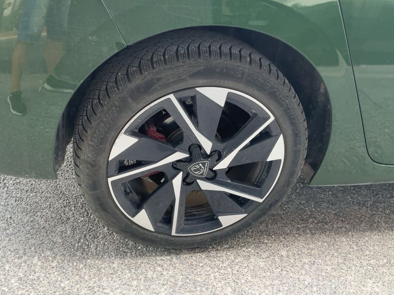 Peugeot 308 1.2 Mild-Hybrid Allure 2025 – снимка 9
