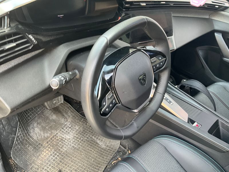Peugeot 308 1.2 Mild-Hybrid Allure 2025 – снимка 23