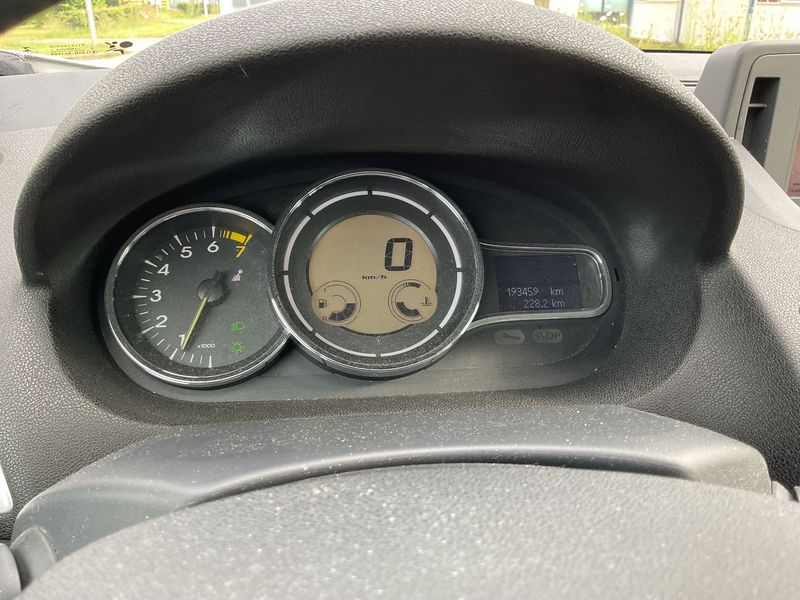 Renault Megane 1.4 TCe Dynamique 2010 – снимка 4