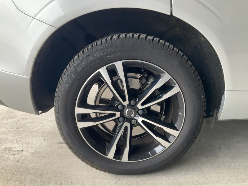 Volvo XC60 2.0 T8 Plug-in Hybrid Business AWD 2019 – снимка 9