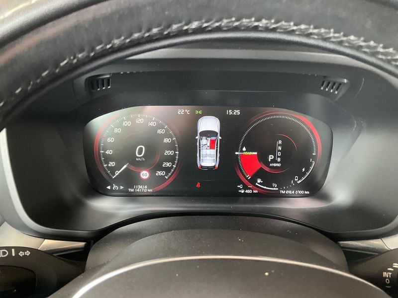 Volvo XC60 2.0 T8 Plug-in Hybrid Business AWD 2019 – снимка 18