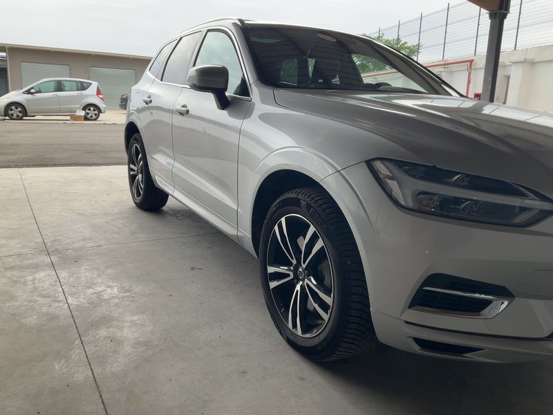 Volvo XC60 2.0 T8 Plug-in Hybrid Business AWD 2019 – снимка 12
