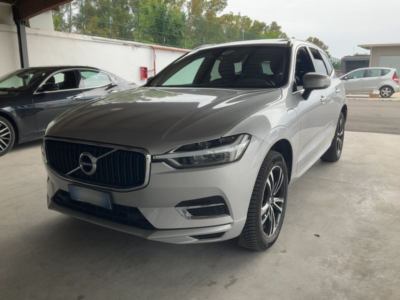 Volvo XC60 2.0 T8 Plug-in Hybrid Business AWD 2019 – снимка 1