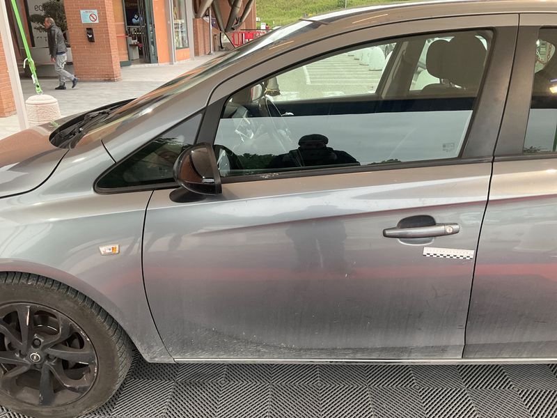 Opel Corsa 1.4 LPG Black Edition 2018 – снимка 24