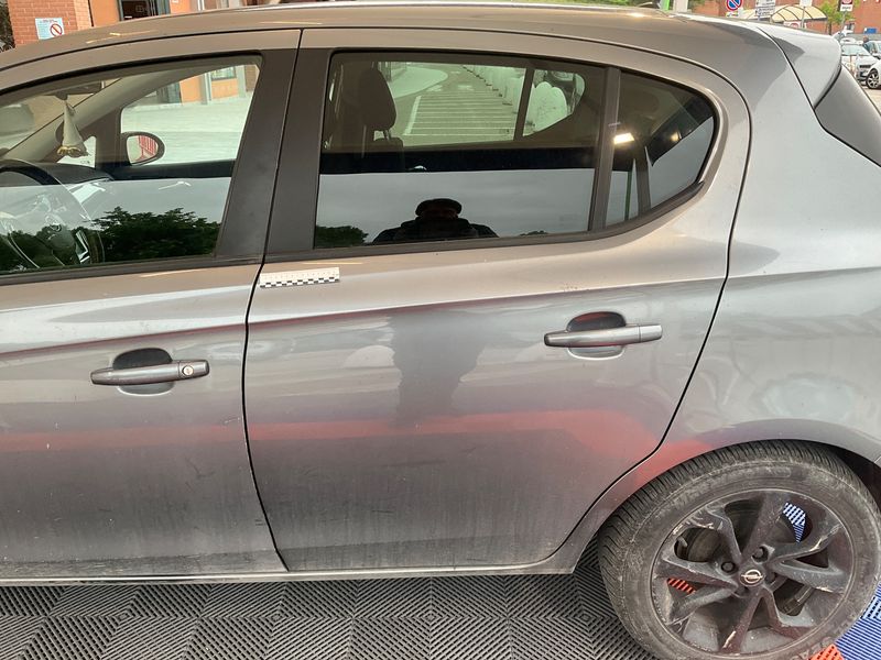 Opel Corsa 1.4 LPG Black Edition 2018 – снимка 25
