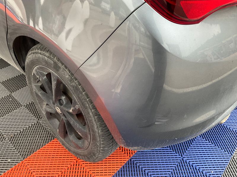 Opel Corsa 1.4 LPG Black Edition 2018 – снимка 36