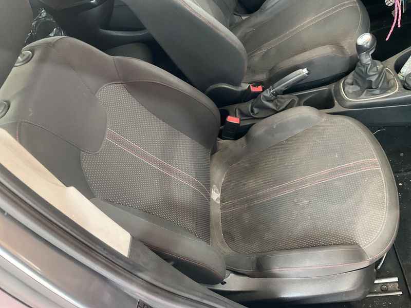 Opel Corsa 1.4 LPG Black Edition 2018 – снимка 34