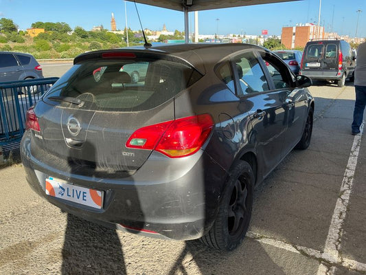 Opel Astra 1.7 CDTI Enjoy 2012 – снимка 2