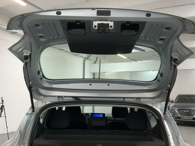 Dacia Sandero 1.0 TCe LPG Stepway Comfort 2021 – снимка 15