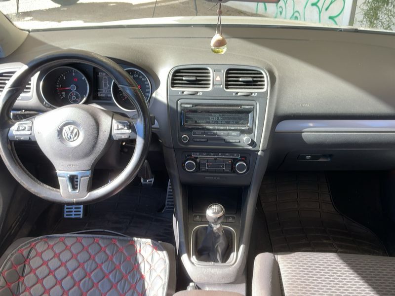 Volkswagen Golf VI 1.6 TDI Advance BlueMotion Tech 2011 – снимка 12