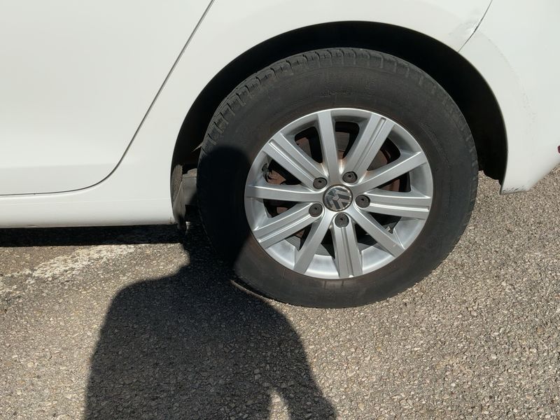 Volkswagen Golf VI 1.6 TDI Advance BlueMotion Tech 2011 – снимка 18