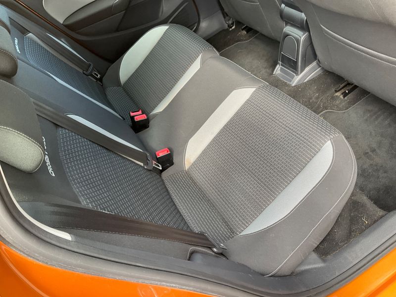 Volkswagen Polo 1.2 TSI CrossPolo BlueMotion Tech 2015 – снимка 28