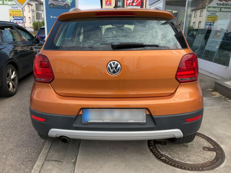 Volkswagen Polo 1.2 TSI CrossPolo BlueMotion Tech 2015 – снимка 7