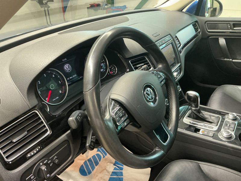 Volkswagen Touareg 3.0 V6 TDI Terrain Tech BlueMotion Tech 2018 – снимка 28